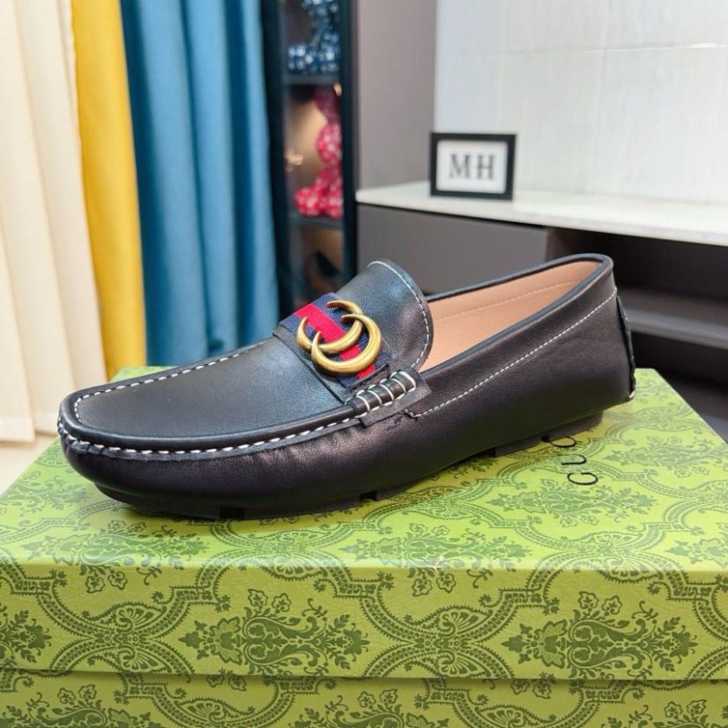 G*u*i leather shoes